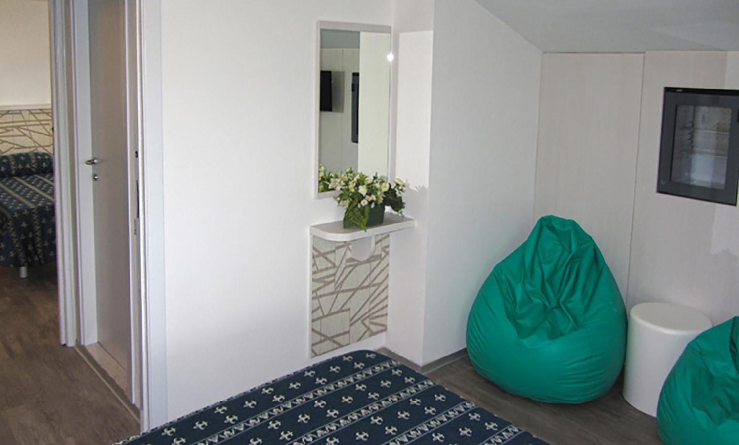 Hotel Sorriso - Molto Piu Di Una Stella Riccione Buitenkant foto