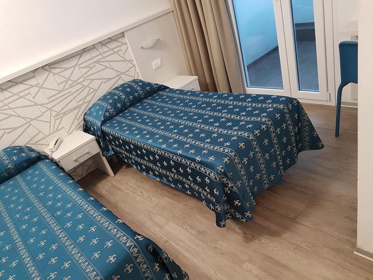 Hotel Sorriso - Molto Piu Di Una Stella Riccione Buitenkant foto