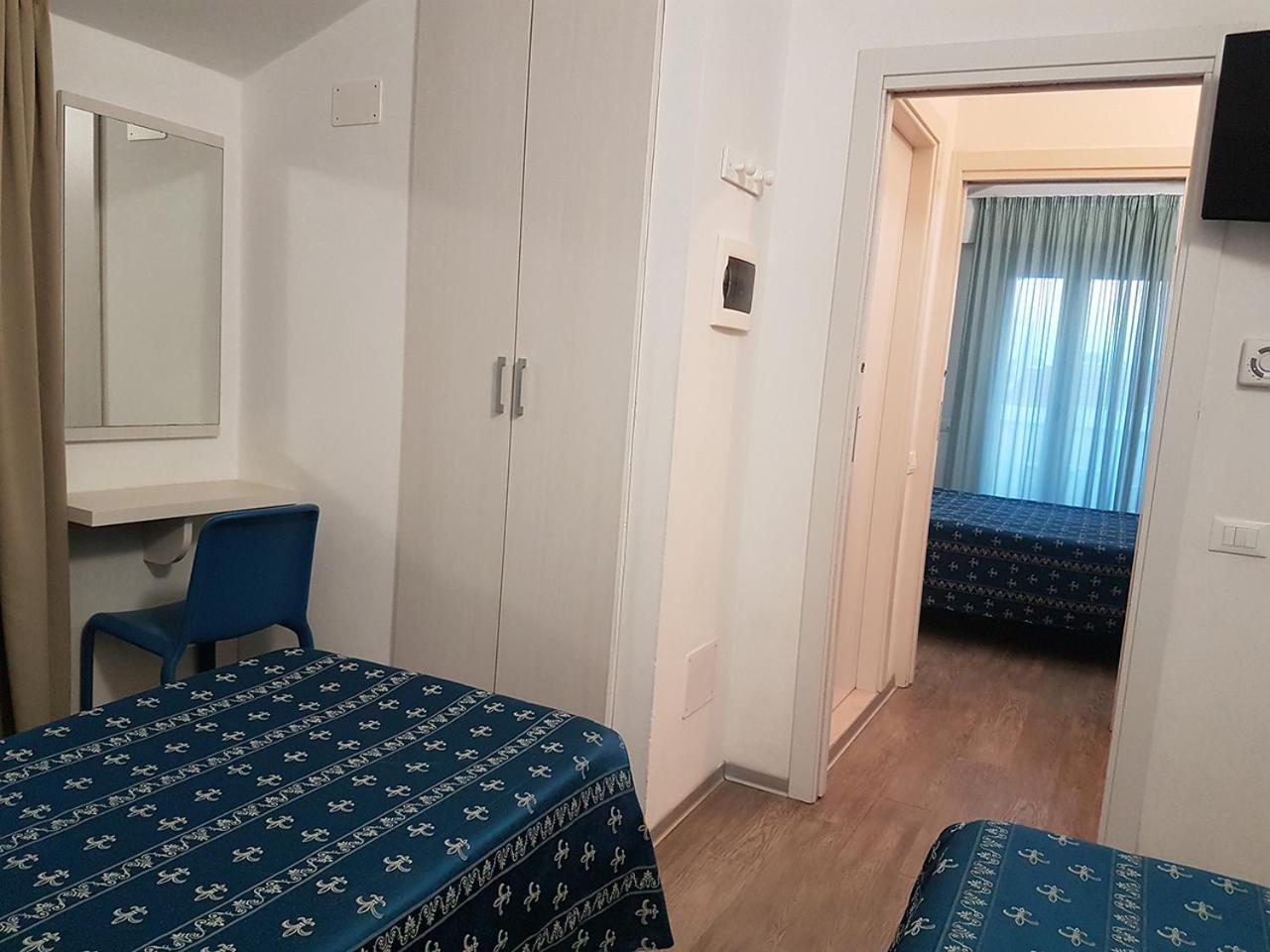 Hotel Sorriso - Molto Piu Di Una Stella Riccione Buitenkant foto